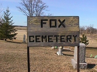 Fox Cemetery.JPG (100496 bytes)