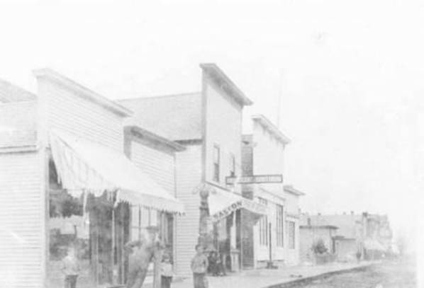 Prentice_RR_Ave_N_1900s.jpg