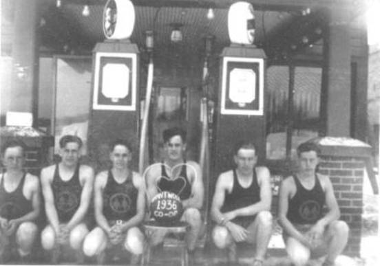 Co-op_Basketball_Team_Brantwood,_WI_1936[2].jpg